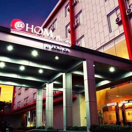 @Hom Premiere Cilacap Ngoại thất bức ảnh