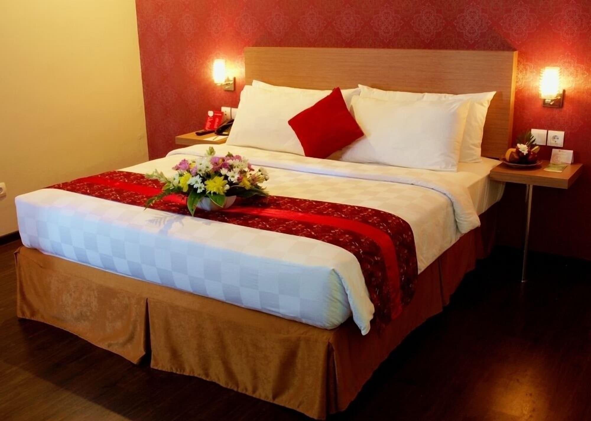 @Hom Premiere Cilacap Ngoại thất bức ảnh