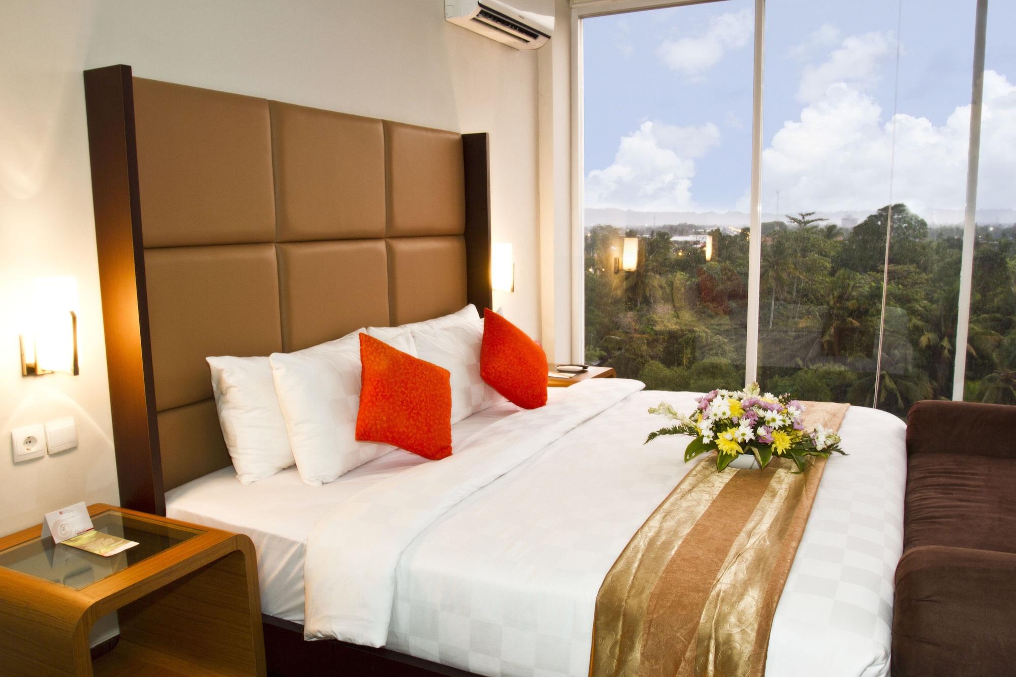 @Hom Premiere Cilacap Ngoại thất bức ảnh