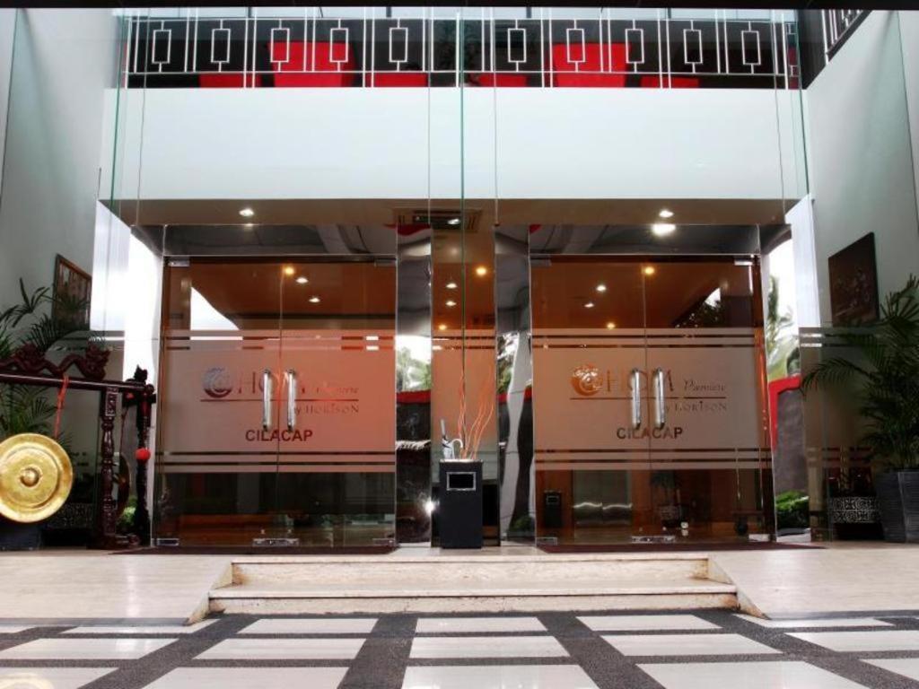 @Hom Premiere Cilacap Ngoại thất bức ảnh