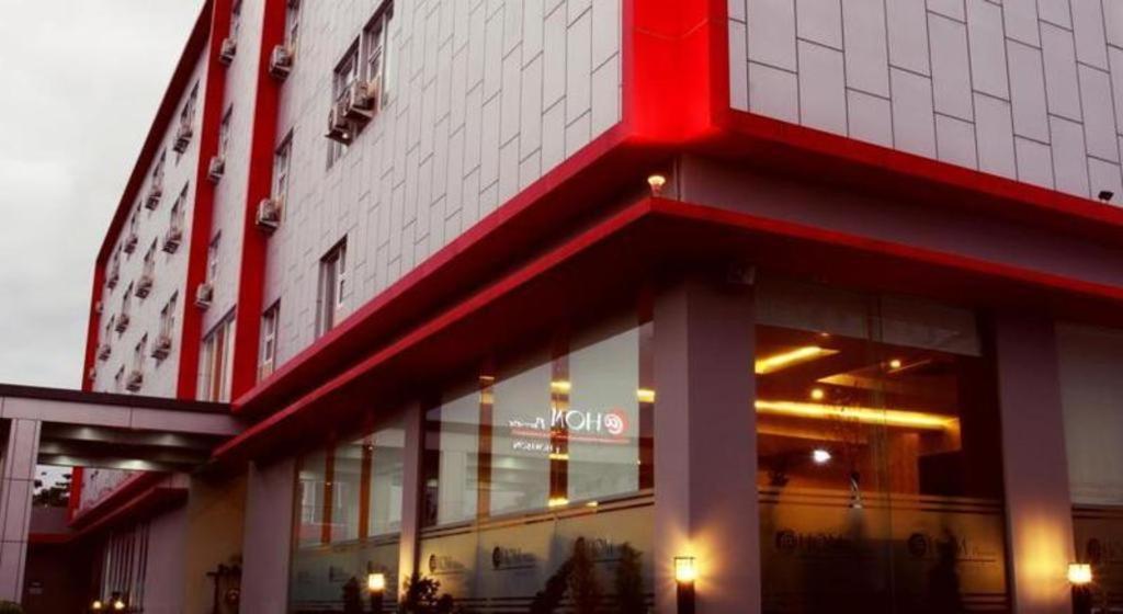 @Hom Premiere Cilacap Ngoại thất bức ảnh