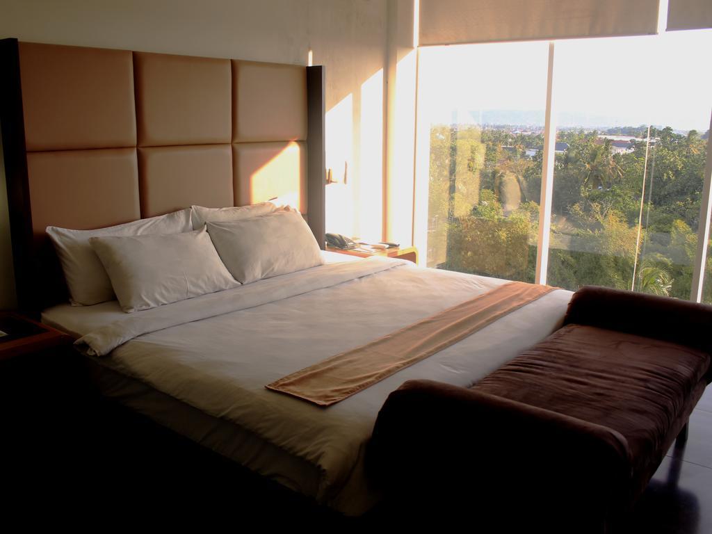 @Hom Premiere Cilacap Ngoại thất bức ảnh