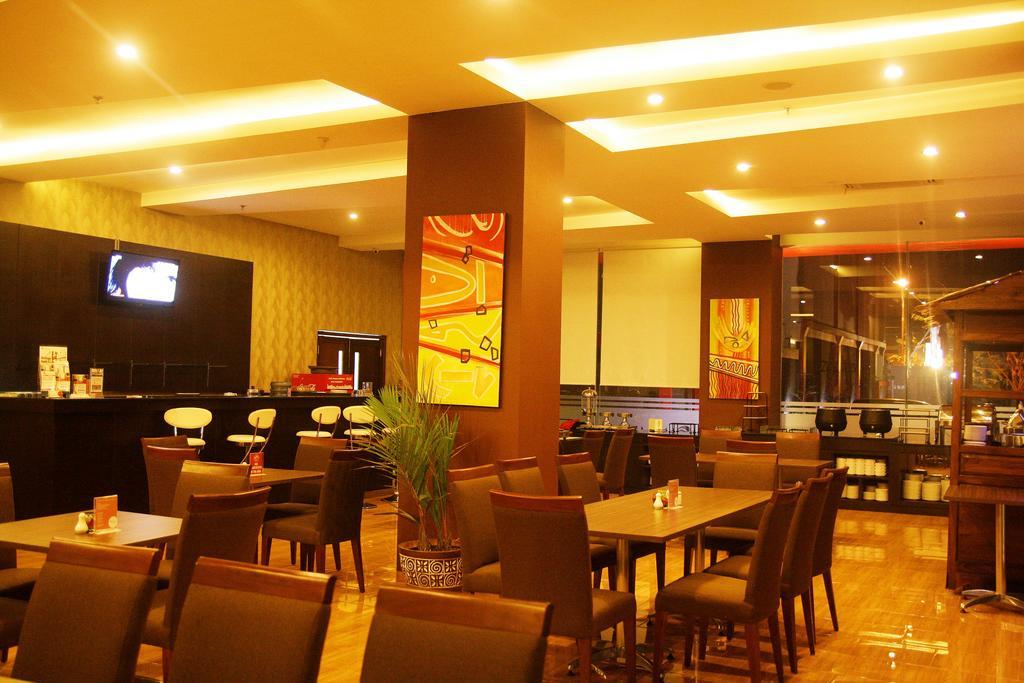 @Hom Premiere Cilacap Ngoại thất bức ảnh