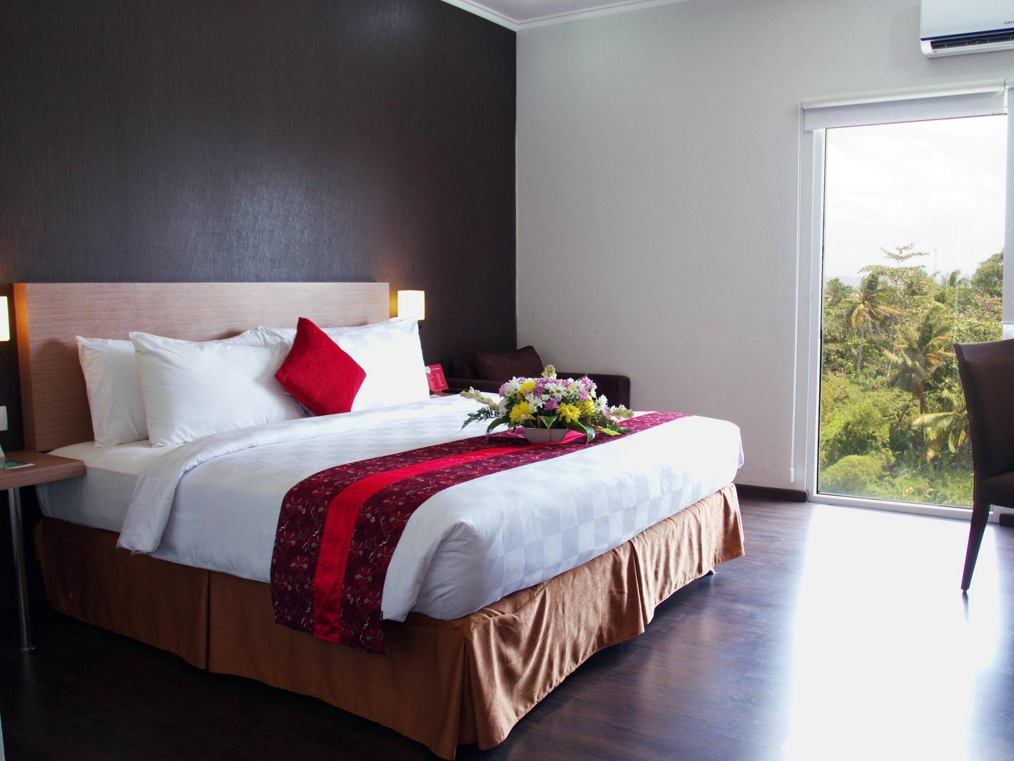@Hom Premiere Cilacap Ngoại thất bức ảnh
