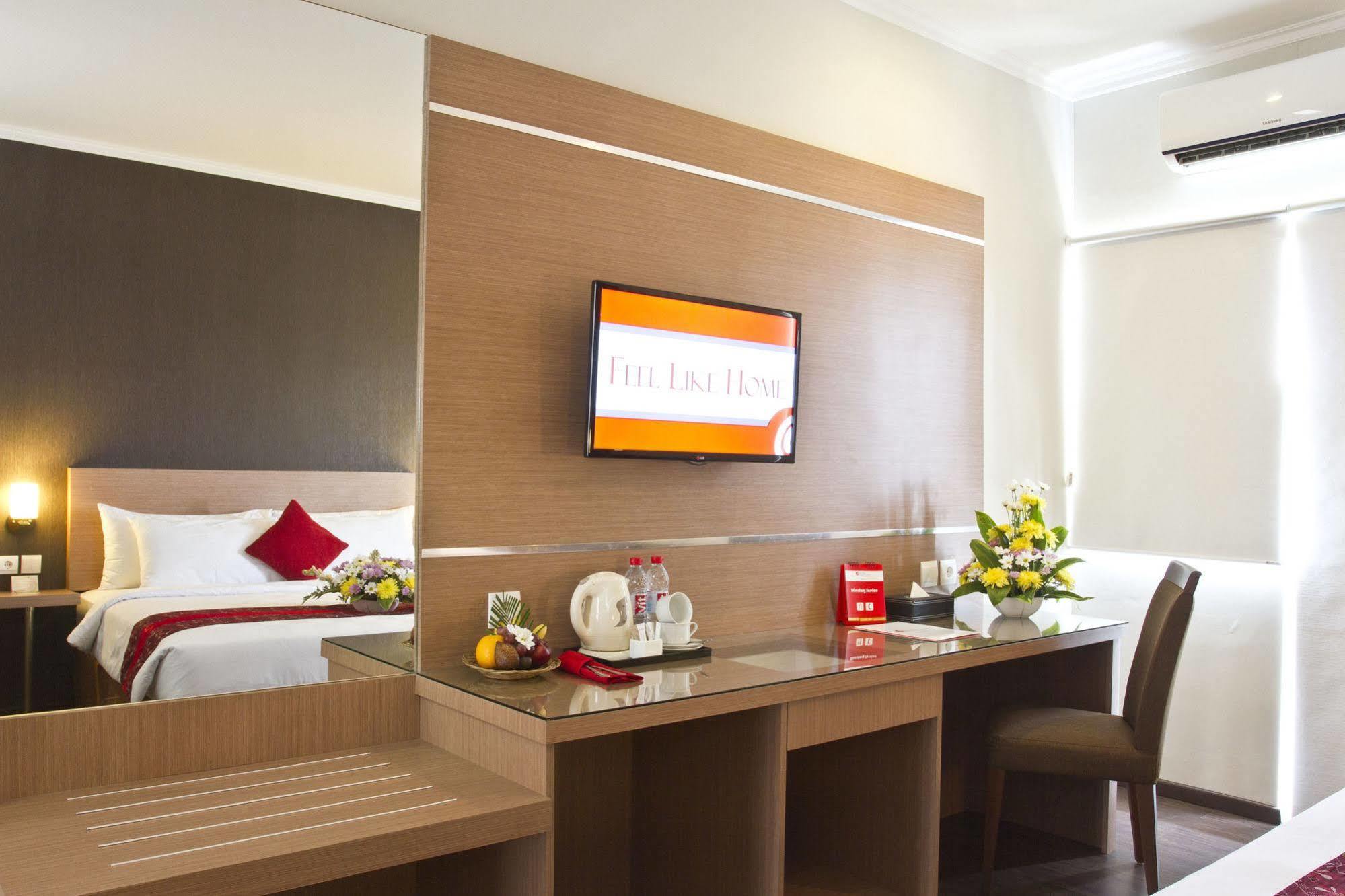 @Hom Premiere Cilacap Ngoại thất bức ảnh