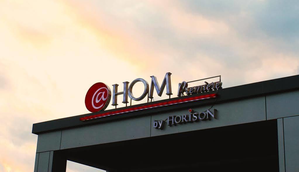 @Hom Premiere Cilacap Ngoại thất bức ảnh