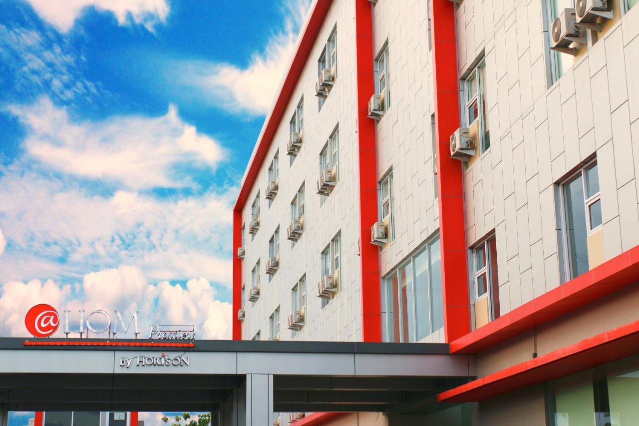 @Hom Premiere Cilacap Ngoại thất bức ảnh