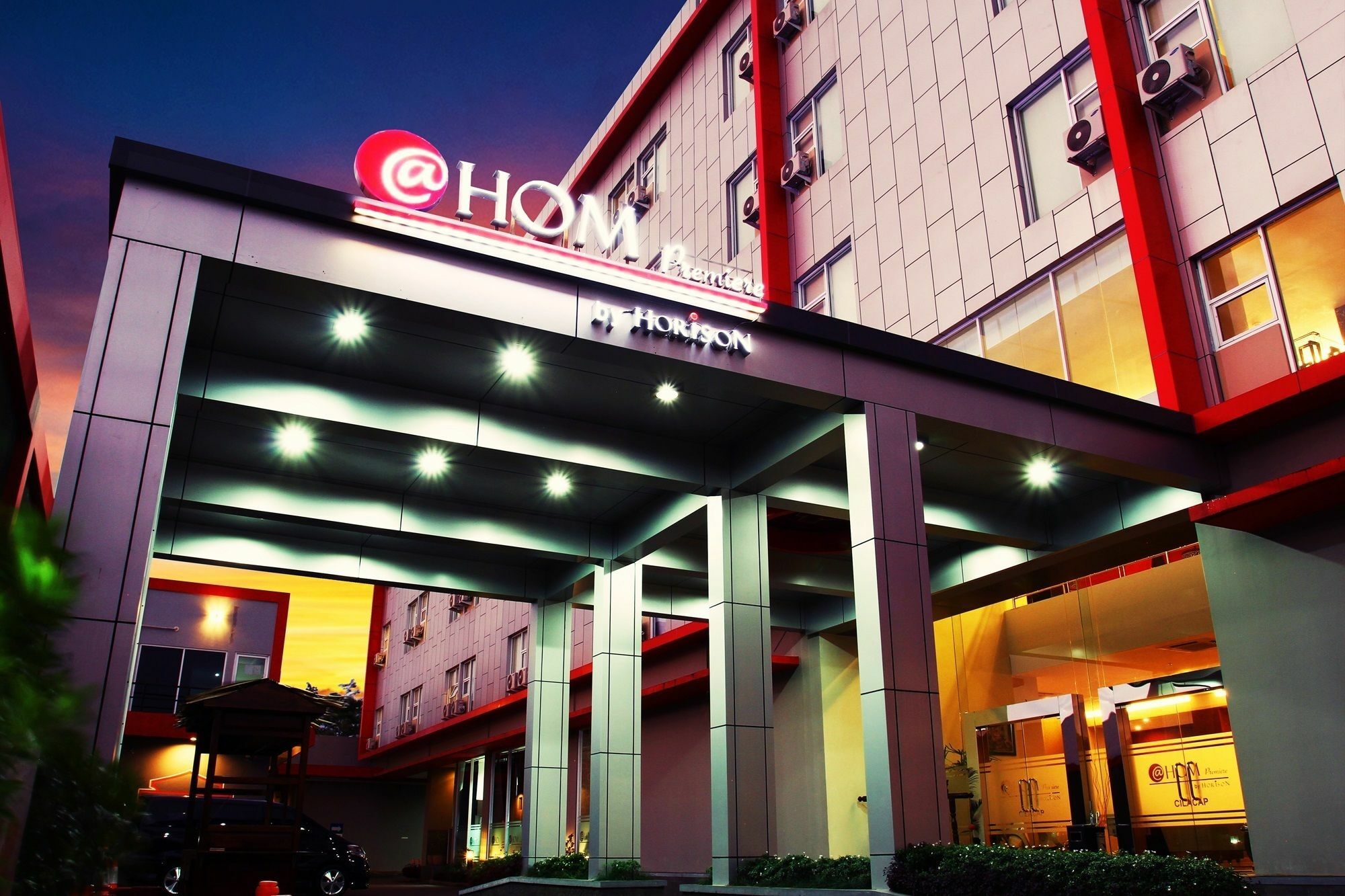 @Hom Premiere Cilacap Ngoại thất bức ảnh